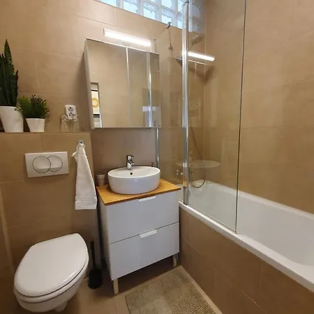 Guru 3 Apartament *
