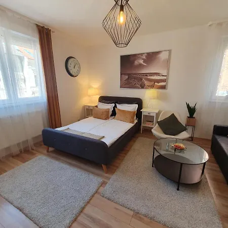 Guru 3 Apartment