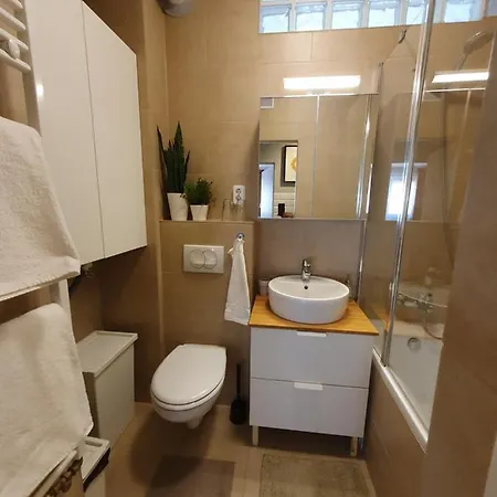 Guru 3 * Szeged