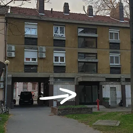 Guru 3 Apartment *